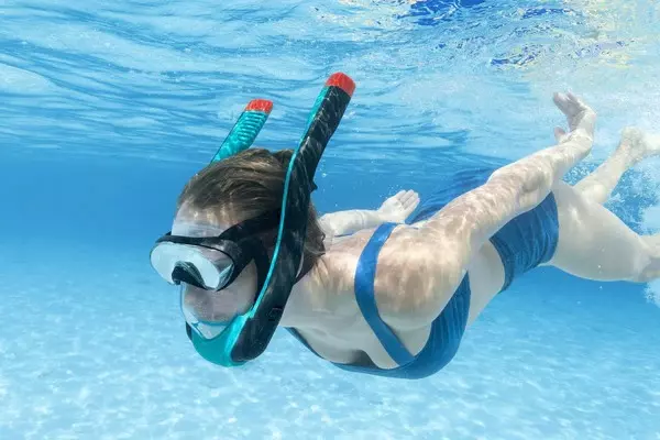 1. pasadia premium webp (2) Grupo de turistas disfrutando piscina natural tour San Blas plan full